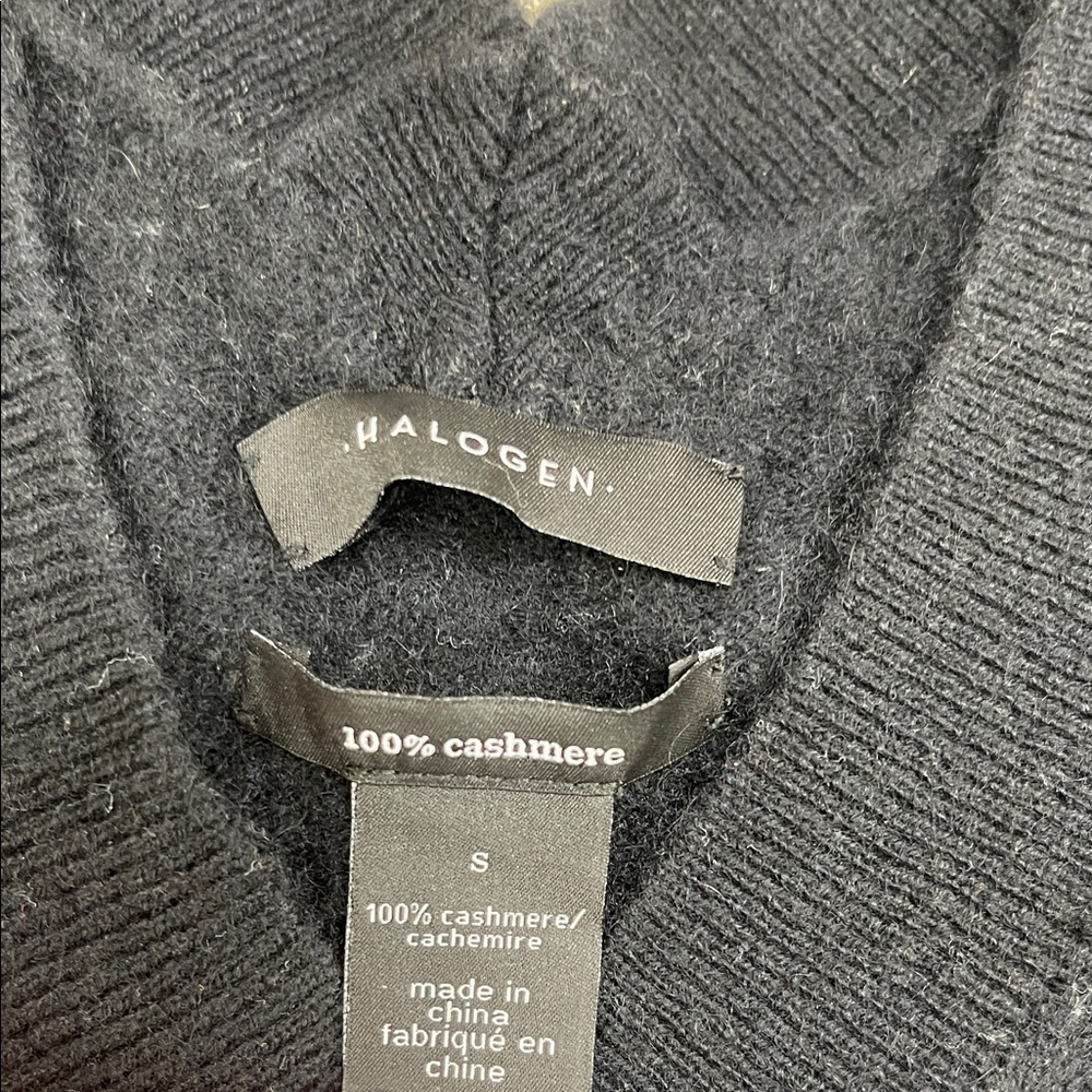 💥 Halogen Women's  100% Cashmere V-Neck Sweater - Picture 4 of 10